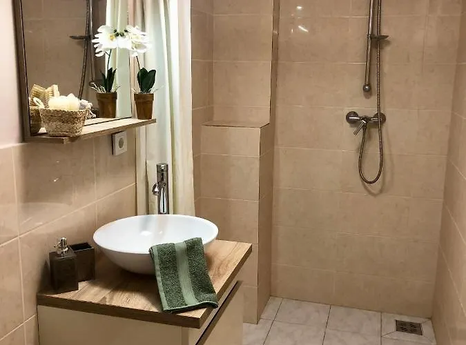 Πανσιόν Alenso 4*